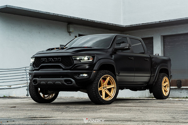 Фото дисков Anrky AN36-S Сатиновое золото на Ram 1500 V
