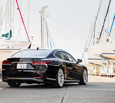 Фото дисков Vossen S17-01 на Lexus LS IV