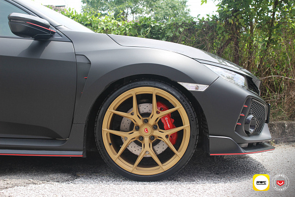 Фото дисков Vossen S21-01 Сатиновое золото на Honda Civic Type R FK8