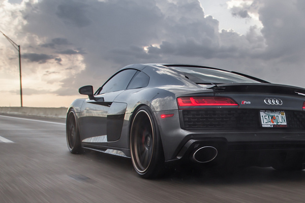 Фото дисков Strasse Wheels SV5 Deep Concave FS Другой цвет на Audi R8 (4S)