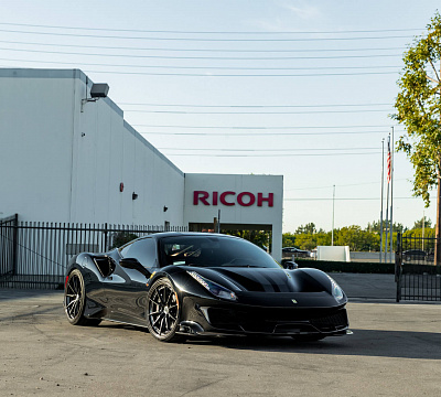 Фото дисков HRE S104SC на Ferrari 488