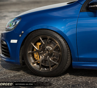 Фото дисков BC Forged RZ05 на Volkswagen Golf VII