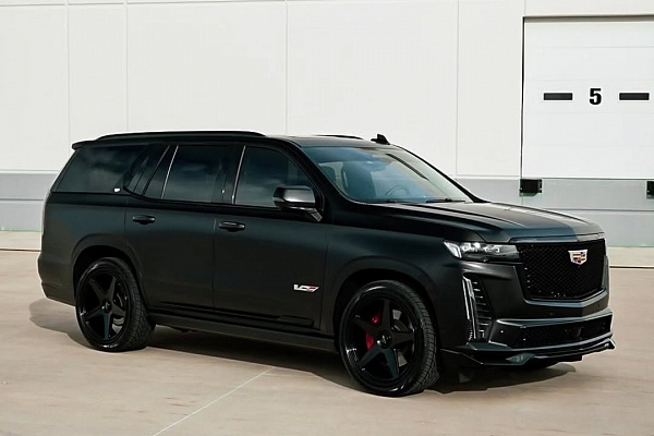 Фото дисков Giovanna Cinque Черный глянец на Cadillac Escalade V