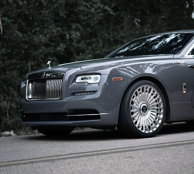 Фото дисков Brixton Forged LX07 на Rolls-Royce Wraith