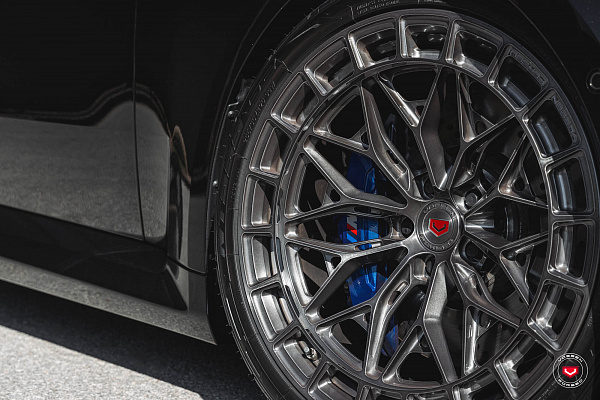 Фото дисков Vossen LC3-02 Глянцевый темный лак на BMW 2/M2 (G42/G87)