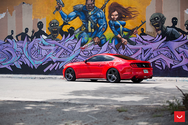 Фото дисков Vossen VFS-5 Глянцевый графит на Ford Mustang VI