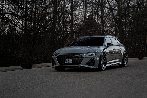 Фото дисков HRE FF10 Глянцевый графит на Audi A/RS 6 (C8)
