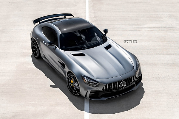 Фото дисков Strasse Wheels SM5RT Deep Concave FS Черный глянец на Mercedes-Benz AMG GT I