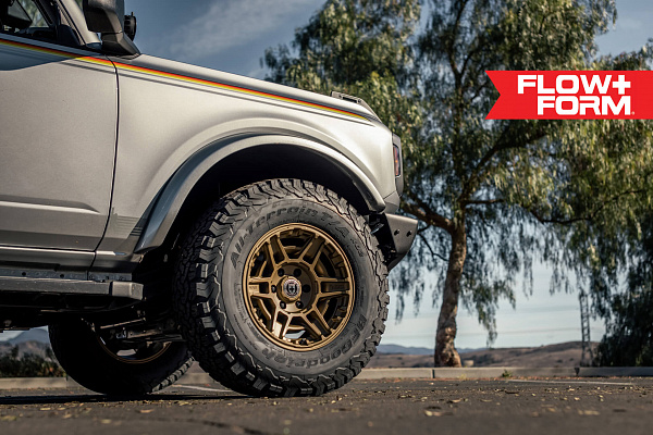 Фото дисков HRE FT1 Сатиновое темное золото на Ford Bronco