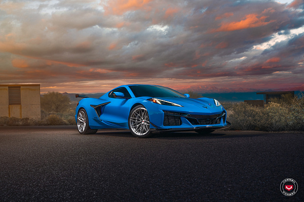 Фото дисков Vossen S21-02 Глянцевый тонированный лак на Chevrolet Corvette C8