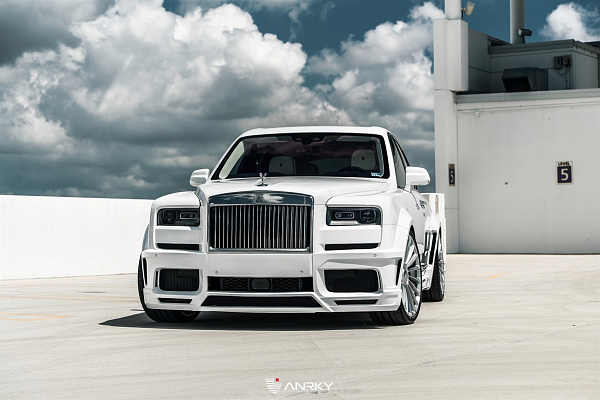 Фото дисков Anrky RF-282 Глянцевый лак на Rolls-Royce Cullinan