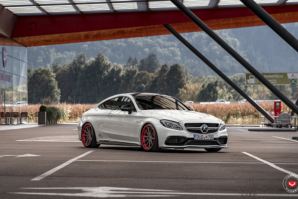 Фото дисков Vossen M-X2 (3-Piece) Глянцевый темный лак на Mercedes-Benz C-Class (W205)