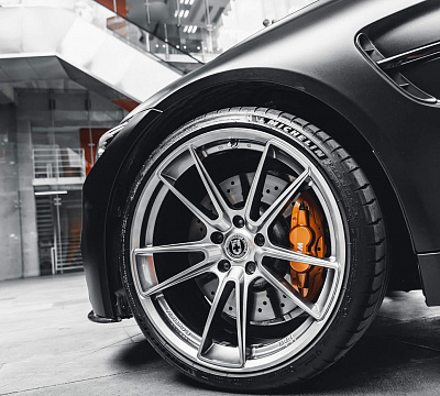 Фото дисков HRE FF04 на BMW 4/M4 (F32/F82)