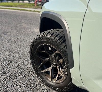 Фото дисков 4PLAY 4P06 на Toyota Tundra III