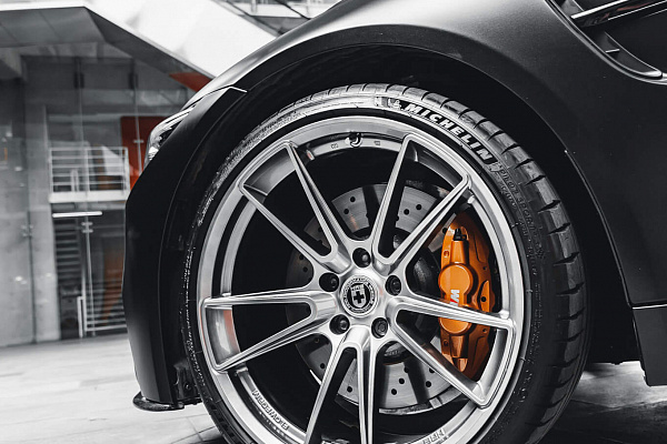 Фото дисков HRE FF04 Серебро на BMW 4/M4 (F32/F82)