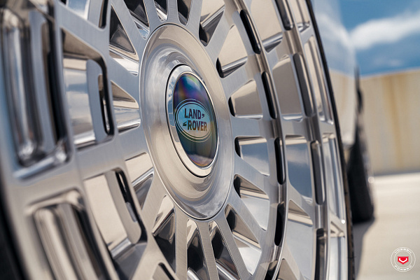 Фото дисков Vossen LC3-12 Глянцевый лак на Land Rover Range Rover V