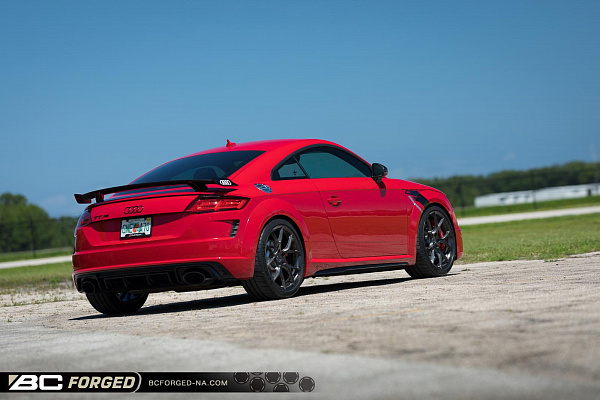 Фото дисков BC Forged KL11 Глянцевый темный лак на Audi TT (8S)