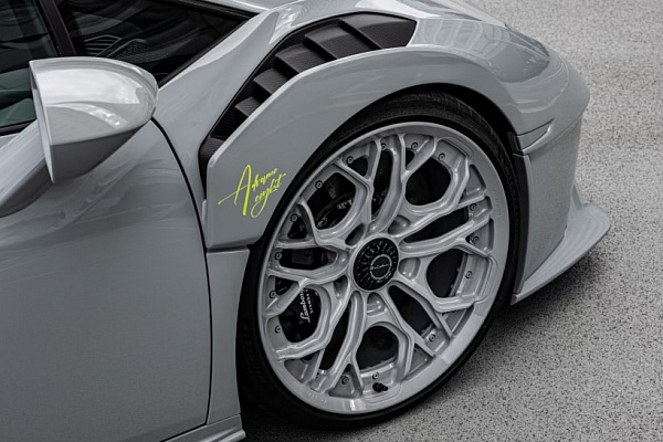Фото дисков Brixton Forged PF14 R / RS Другой цвет на Lamborghini Huracan