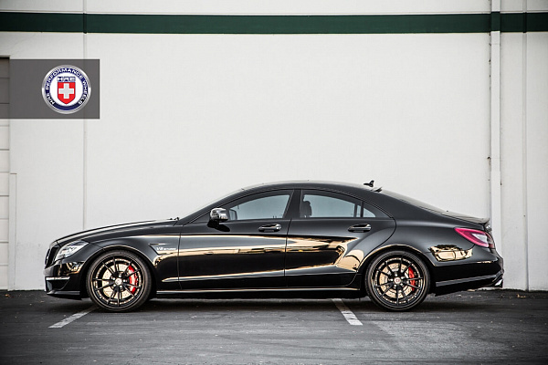 Фото дисков HRE S104 Черный сатин на Mercedes-Benz CLS (C218)