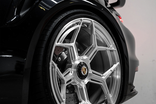 Фото дисков Radi8 R804.C Глянцевый лак на Porsche 911 VIII