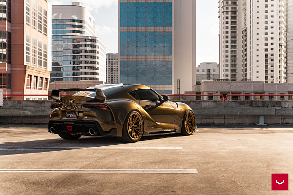 Фото дисков Vossen M-X6 Глянцевое темное золото на Toyota Supra A90