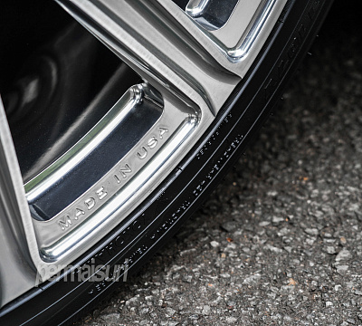 Фото дисков Vossen UV-2 на Land Rover Range Rover Velar
