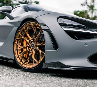 Фото дисков Brixton Forged PF10 на McLaren 720S