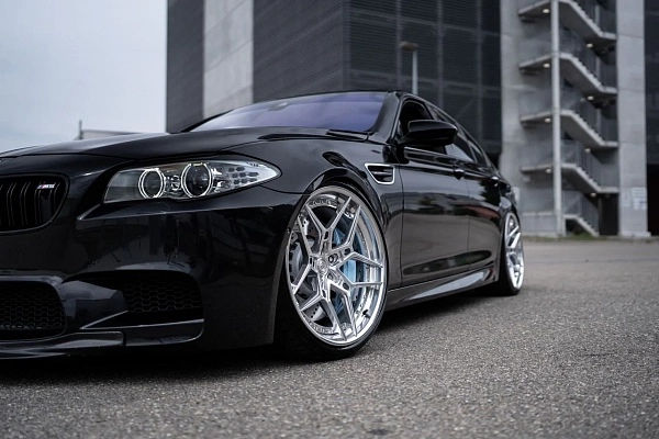 Фото дисков ST Wheels ST21.2 Полированный лак на BMW 5/M5 (F10)