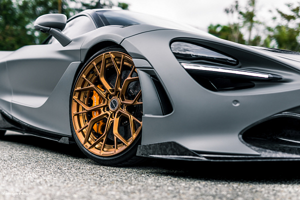 Фото дисков Brixton Forged PF10 Сатиновая медь на McLaren 720S