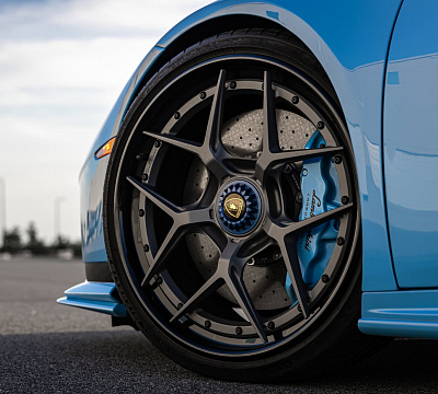 Фото дисков Brixton Forged PF7 на Lamborghini Huracan