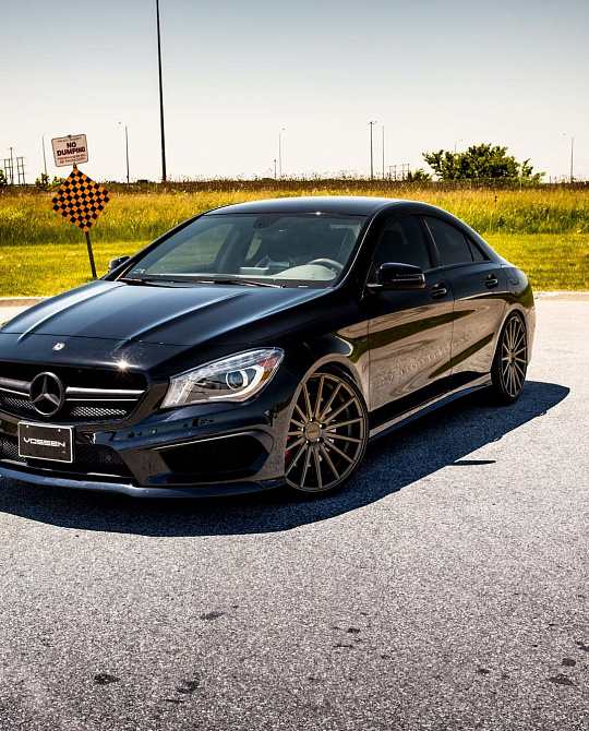 Фото дисков VFS-2 Сатиновое темное золото на Mercedes-Benz CLA (C117, X117)