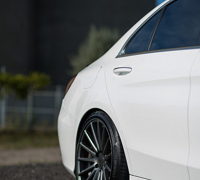 Фото дисков Vossen VFS-2 на Mercedes-Benz C-Class (W205)