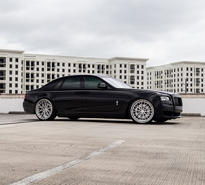 Фото дисков Anrky AN30 на Rolls-Royce Ghost I