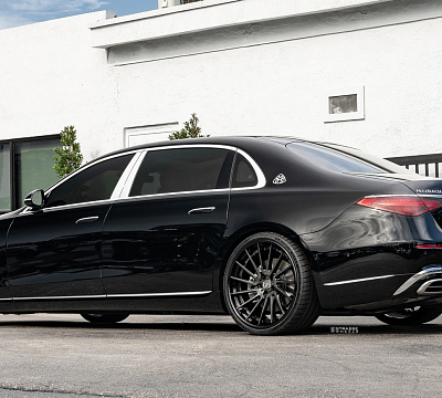 Фото дисков Strasse Wheels SV15T Deep Concave FS на Mercedes-Benz S-Class (W223)