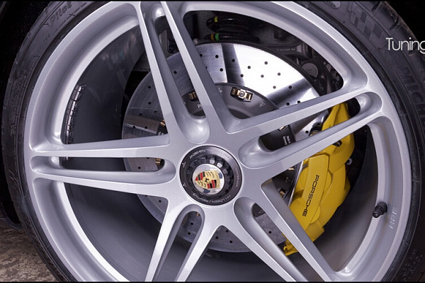 Фото дисков HRE P107 Серебро на Porsche 911 VII
