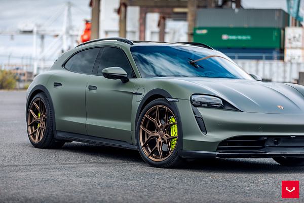 Фото дисков Vossen HF-5 Сатиновая бронза на Porsche Taycan I