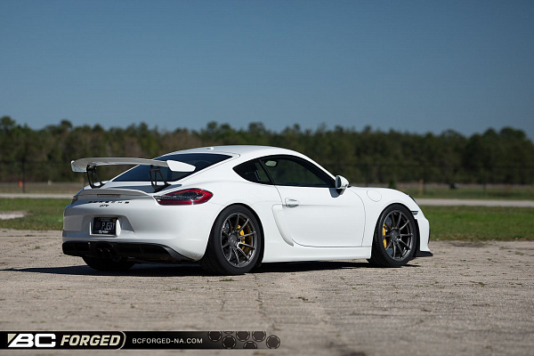 Фото дисков BC Forged RZ10 Матовый графит на Porsche Cayman II