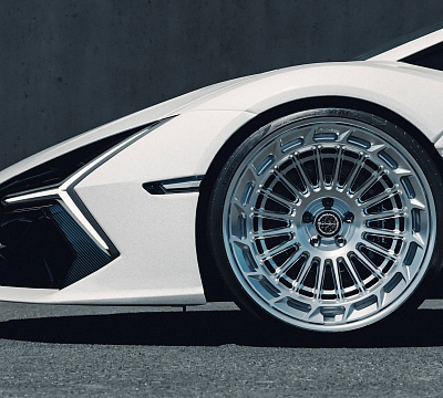 Фото дисков Brixton Forged TR11 AERO1 на Lamborghini Revuelto