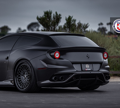 Фото дисков HRE 501 на Ferrari FF