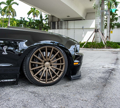 Фото дисков Vossen VFS-2 на Ford Mustang V