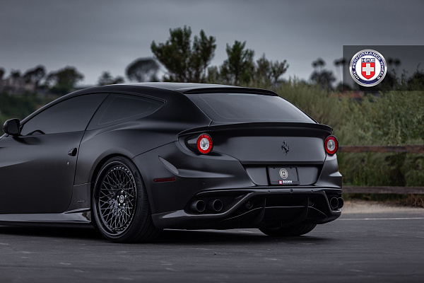 Фото дисков HRE 501 Черный глянец на Ferrari FF