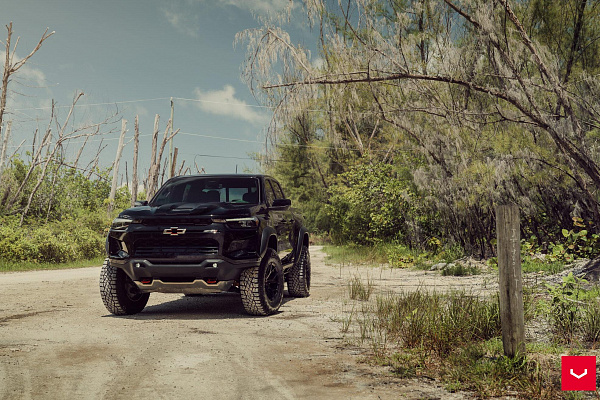 Фото дисков Vossen HF6-4 Черный глянец на Chevrolet Colorado