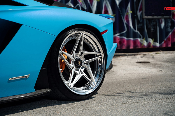Фото дисков Anrky S3-X3 Глянцевый лак на Lamborghini Aventador