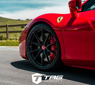 Фото дисков HRE P104SC на Ferrari 488
