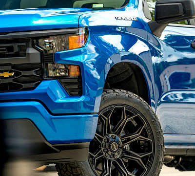 Фото дисков 4PLAY 4P83 на Chevrolet Silverado IV