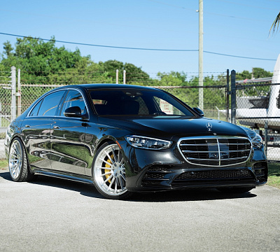 Фото дисков Strasse Wheels SV15 Deep Concave FS на Mercedes-Benz S-Class (W223)