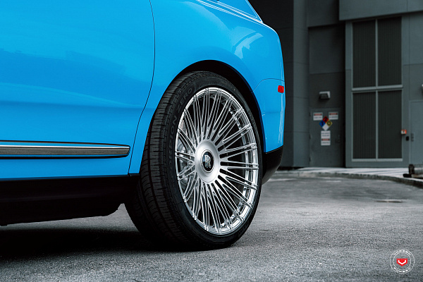 Фото дисков Vossen S17-14 Глянцевый лак на Rolls-Royce Cullinan