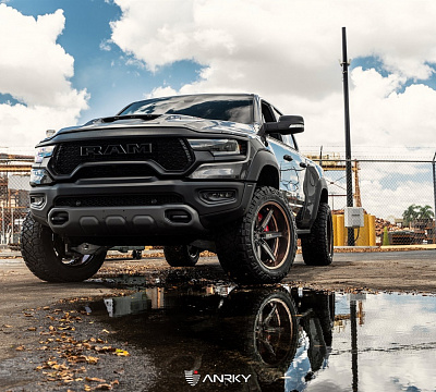 Фото дисков Anrky AN36-S на Ram 1500 V