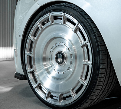 Фото дисков Vossen UV-7 на Rolls-Royce Ghost II