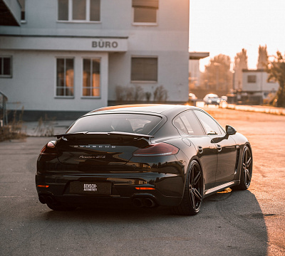 Фото дисков Vossen HF-1 на Porsche Panamera I